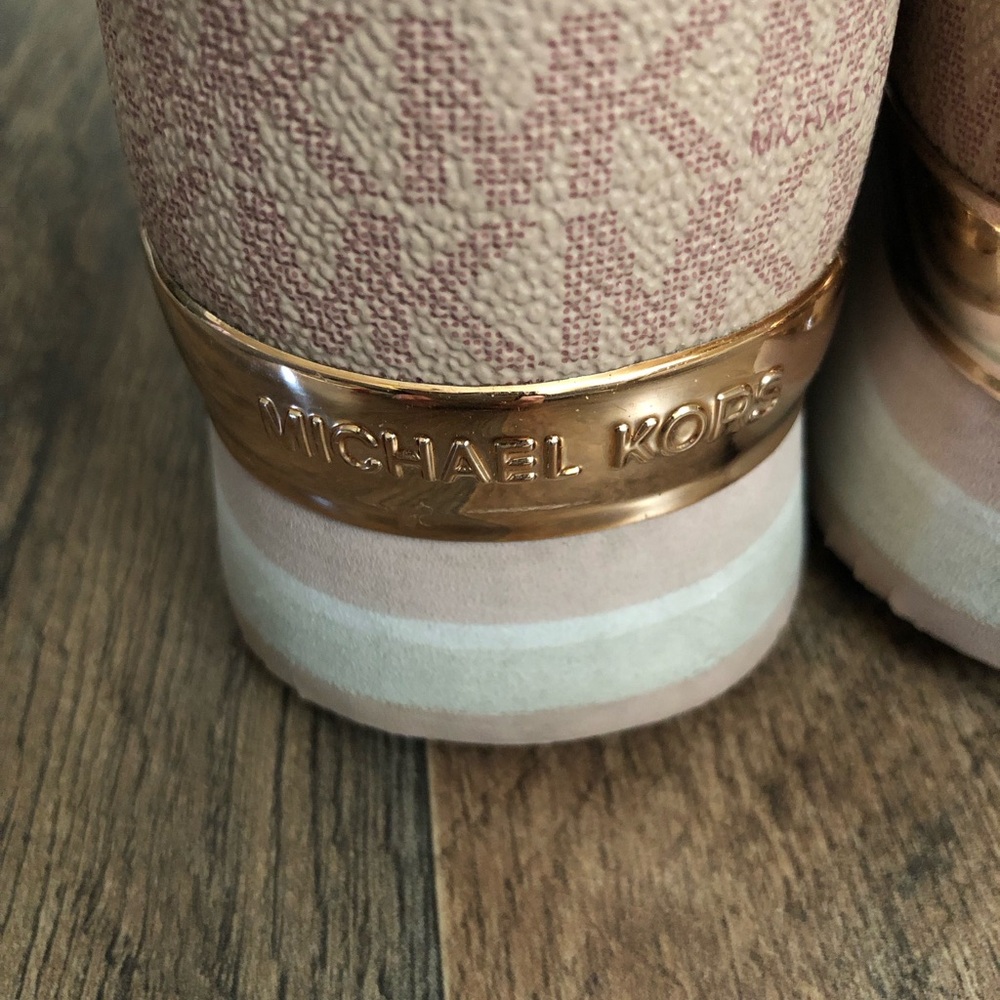 Michael Kors Pink and Gold Maddy Two-tone Logo Women's Sneakers Size 7M - Picture 5 of 9